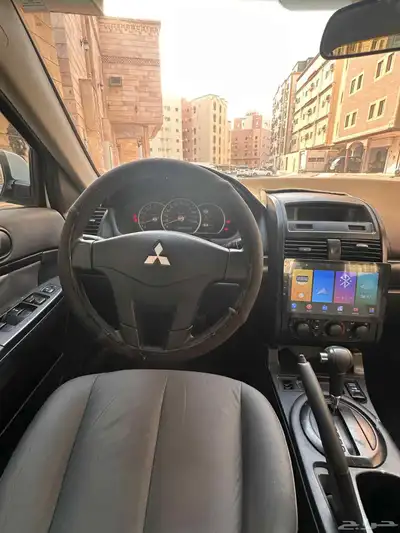 مستبيشي جلنت 2011 0