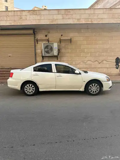 مستبيشي جلنت 2011 7