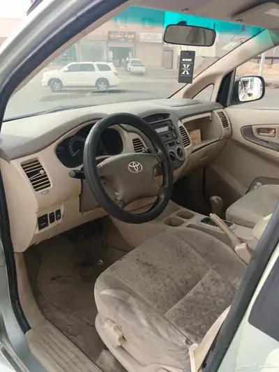 Toyota Innova 2008 4