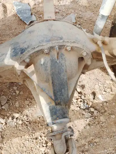 دينا متسوبيشي للبيع تشليح دفرنس قير مكينه جنوط موديل 2004 3