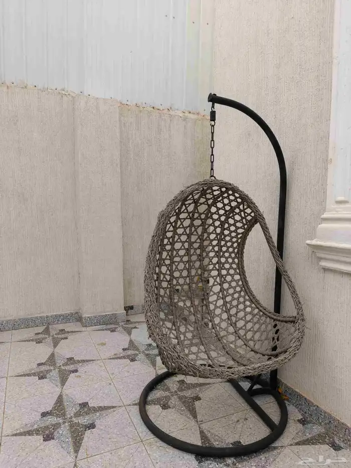 اثاث حوش طاولات و كراسي و مرجيحة استرخاء 0
