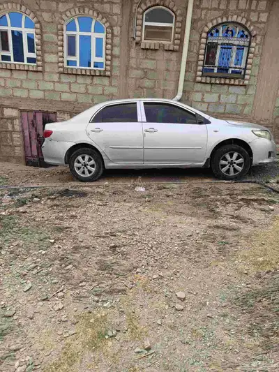للبيع تويوتا كورولا 2008 3