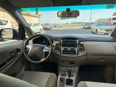 انوفا 2015 فل كامل بقمة النضافة وكالة الحد ممشى 260 16