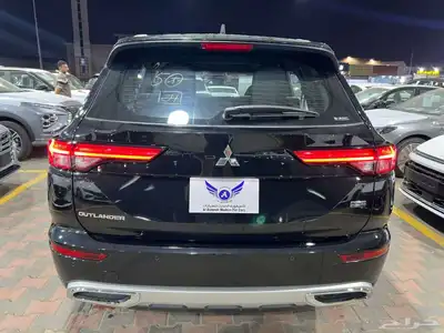 ميتسوبيشي اوتلاندر بريميوم فل كامل. ونص فل. 2025.متاح كاش وت 3