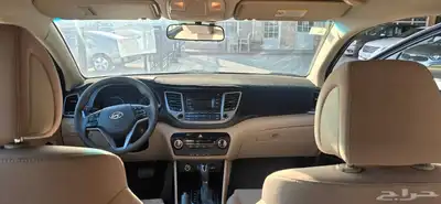 سياره توسان نظيفه البدي عليه رش متفرق مكينه وقير وشاصي وكاله 3