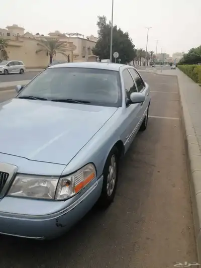 فورد كراند ماركيز2004 4