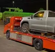 سطحه نجران لنقل وسحب السيارات 1