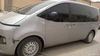هونداي ستاريا بطاقة جمركية 11راكب ديزل 8