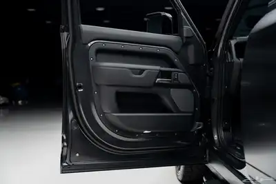land rover defender 110 Carpathian Edition 2024 27