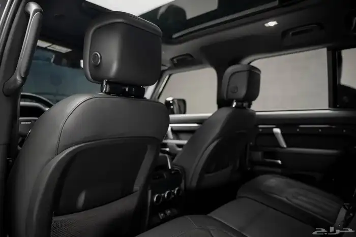 land rover defender 110 Carpathian Edition 2024 33