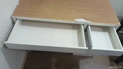 3 مكاتب و كرسين 2