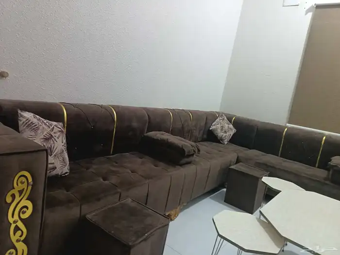 كنب نظيف عشر قطع مع اربع خدمات 0