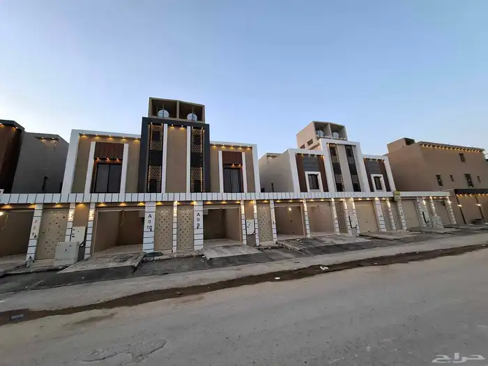 دور للبيع حي بدر الشفا مساحه 300 السعر 650 0