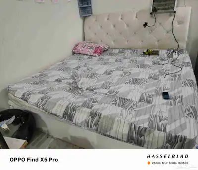 سرير كبير 2 متر و دولاب و تسريحة و مرتبة صناعة وطنية 0