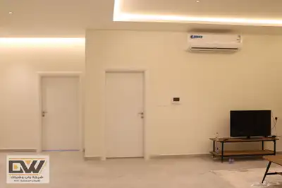 أبواب WPC الداخلية شركة باب وشباك للأبواب الداخلية 0