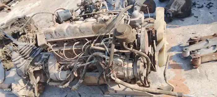 مكينه تويوتا 2 اف مع الجير خمسه تعاشيق تركب موديل 83 1
