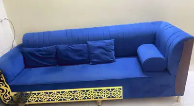 فرن ومجلس ضهر مع المكارد والستاره و4كنب مع فرشه وستاره 4