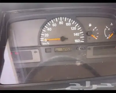 باص نيسان سليفان 2009 بنزين 3
