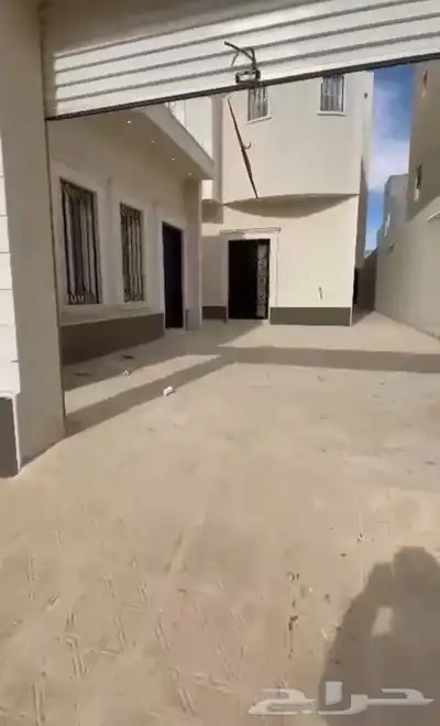 فيلا للبيع بالخرج حي الدانه 9