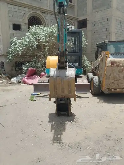 بوكلين صغير للايجار 2