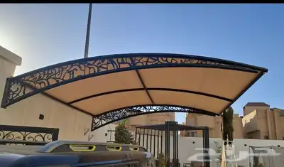 مظلات سيارات سواتر حديد سندويش بنل 0