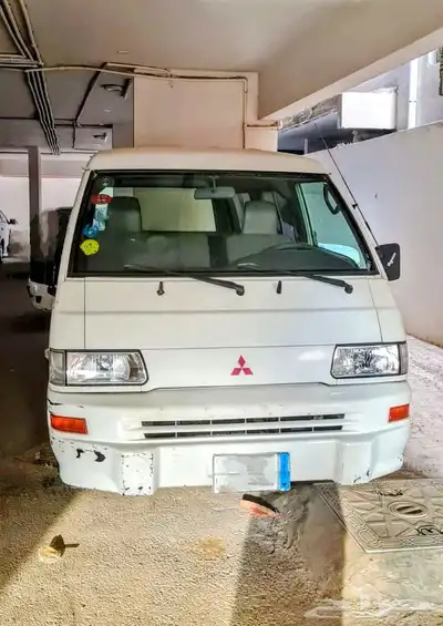 باص مستوبيشي 2010 0