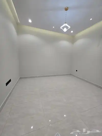 للبيع أدوار ارضيه وسيعهVIP حوش ومدخل سياره 6غرف أبها المحالة 21