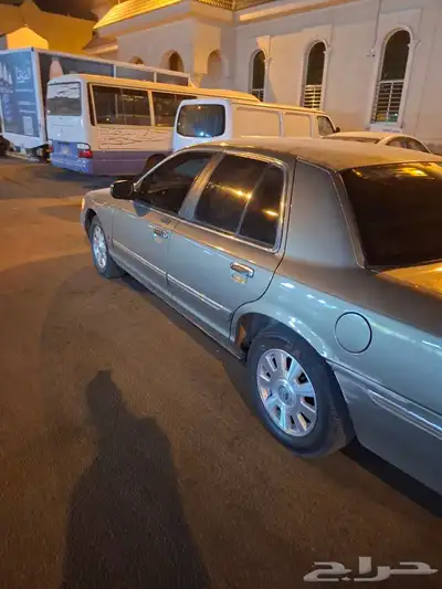للبيع فورد ماركيز 2002 1