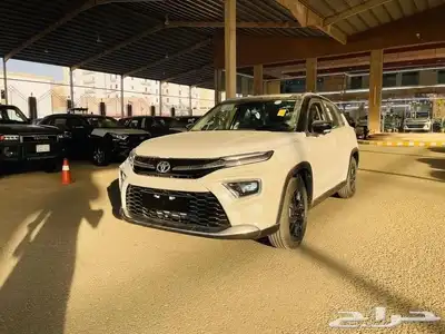 تويوتا اوربان كروز استاندرد وفل كامل 2025 0