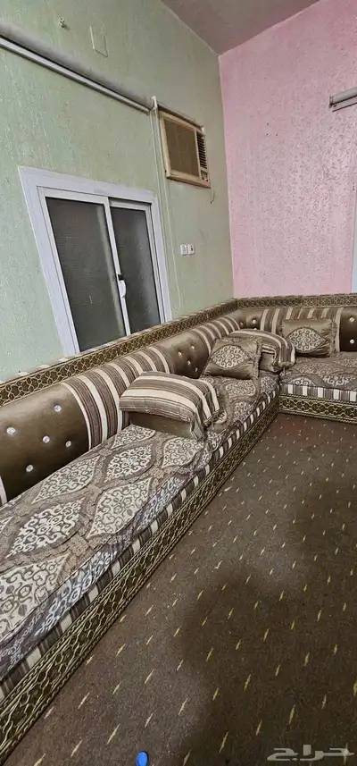 كنب مجلس كامل للبيع 0