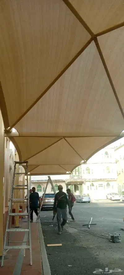 مظلات سيارات سواتر حديد سندويش بنل 6