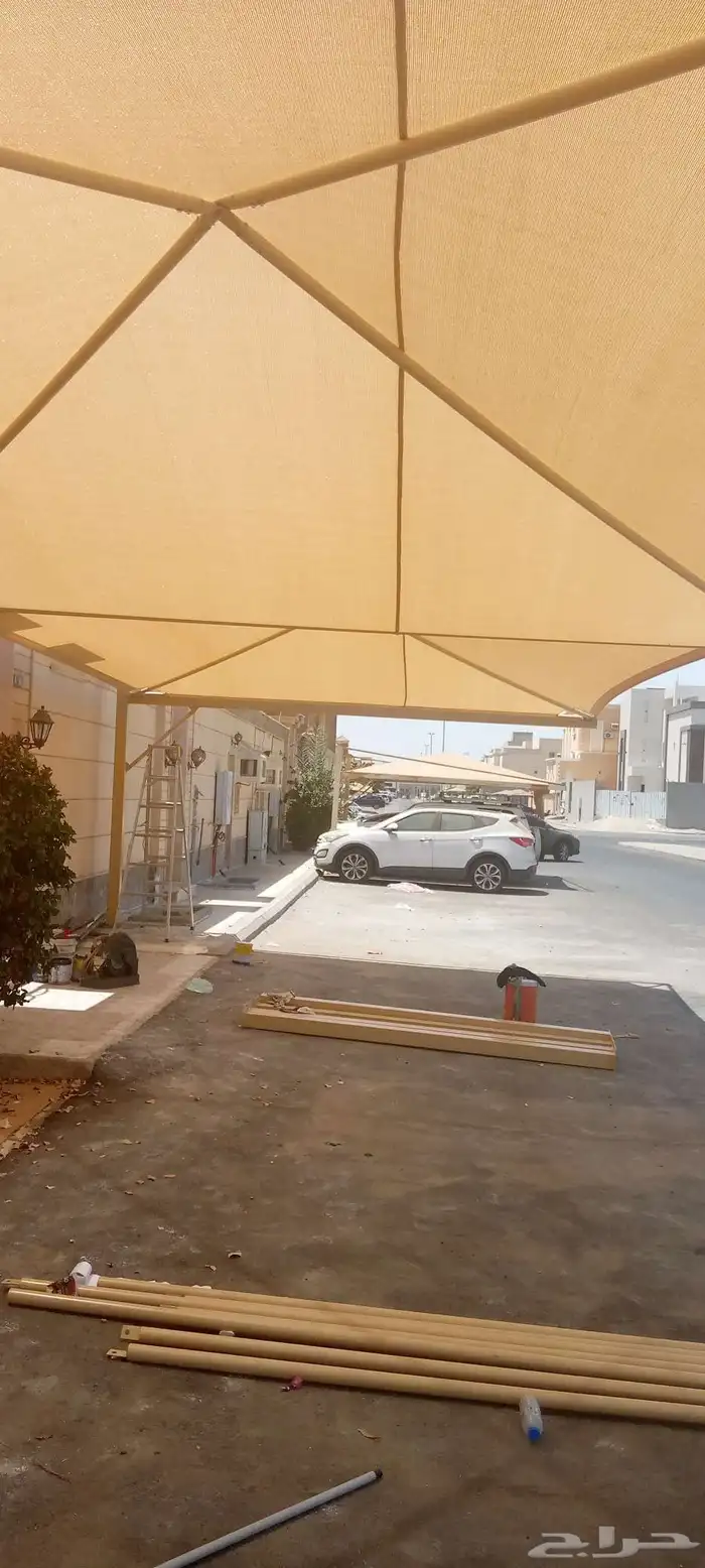 مظلات سيارات سواتر حديد سندويش بنل 5