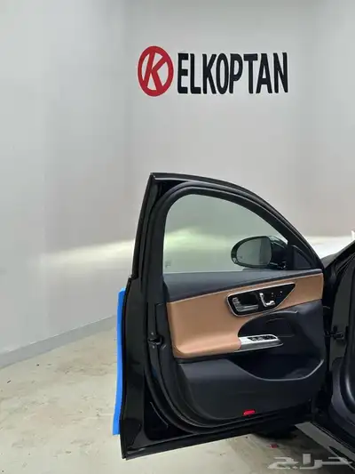 E200 2025 9