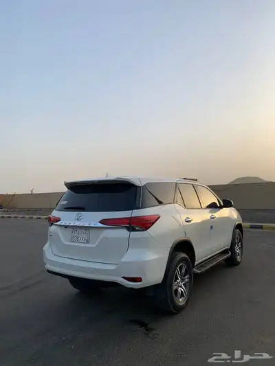 للبيع سيارة فورشينر 2020 3
