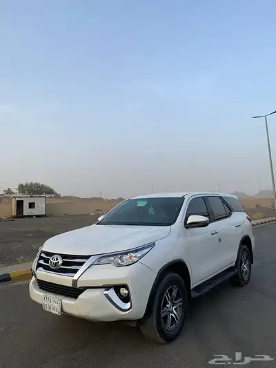 للبيع سيارة فورشينر 2020 8