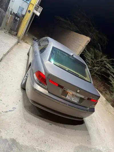 BMW 760Li. 2004 نضيف جدا فيه بعد الملاحظات من الوقوف ماش 4