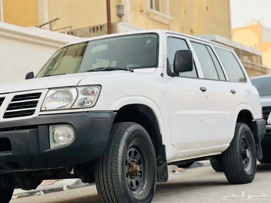 نيسان جيب 2003 4