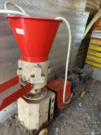 مكبس اعلاف 0