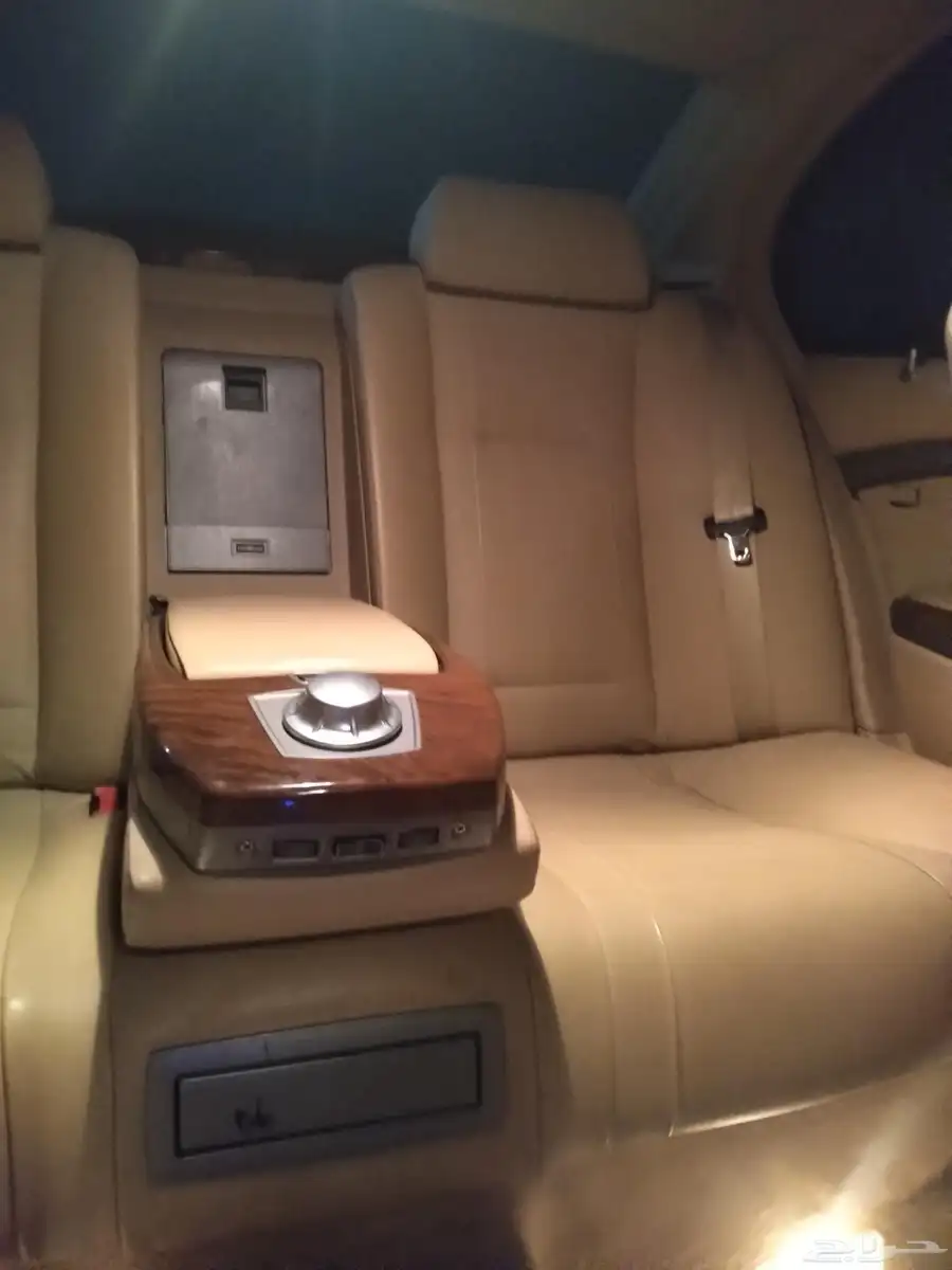 2004 bmw الفئة السابعة 6