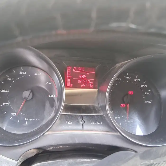 سيارة سيات اسباني 1200 سيسي ب 10 الاف ريال 3