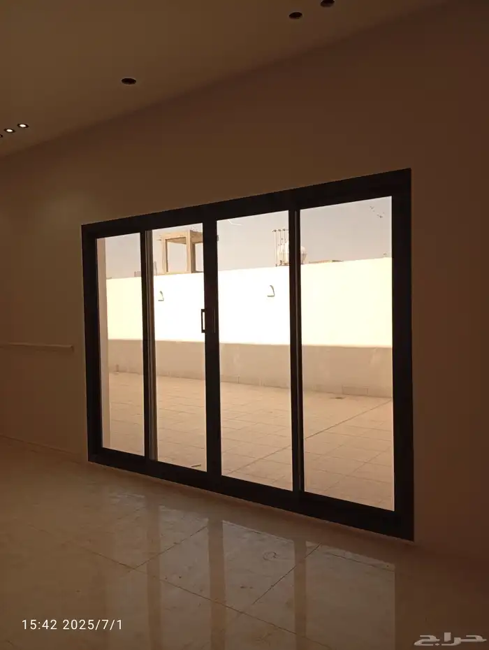 معلم المنيوم وزجاج سكريت واستركشر 2
