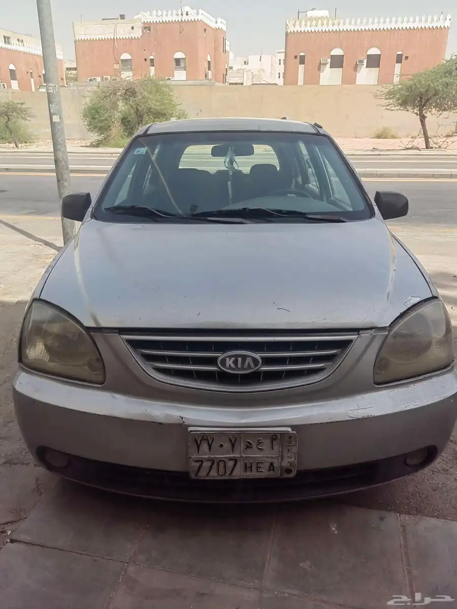 كيا كارنس واجن موديل 2006 3