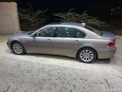 BMW 760Li. 2004 نضيف جدا فيه بعد الملاحظات من الوقوف ماش 2