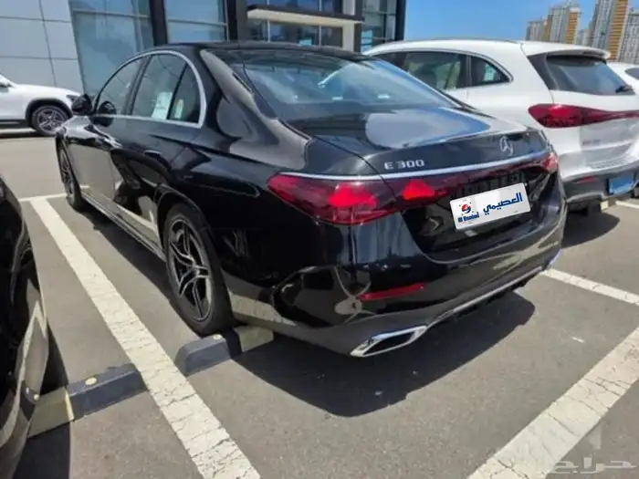 مرسيدس-بنز E300 AMG Line 2024 استيراد من كوريا 3