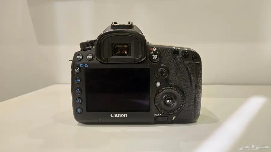 عدسات canon 11