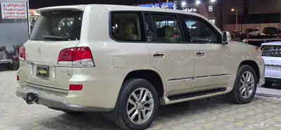 لكزس 2015 LX570CC بريمي 4