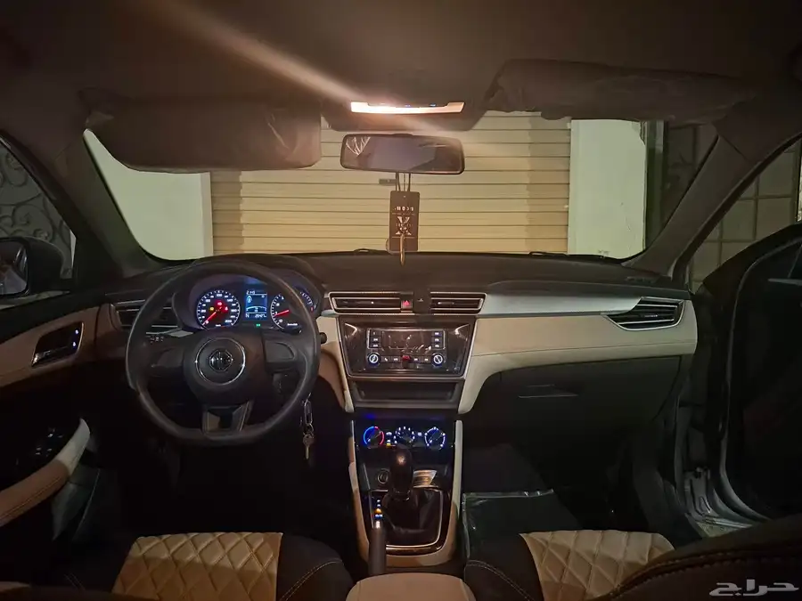 ام جي 5 2023 9