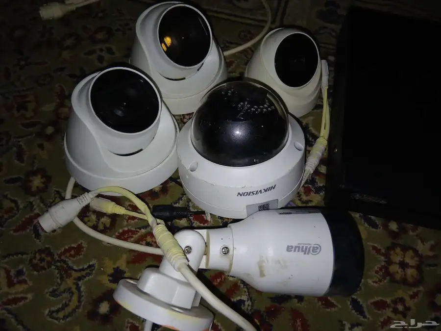 كاميرات مع جهاز 3