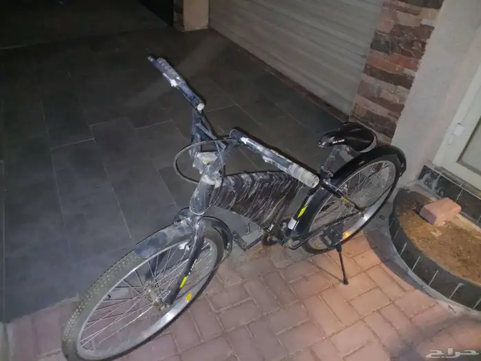 دراجه بحاله جيده جدا تحتاج الي هواء كفرات 1