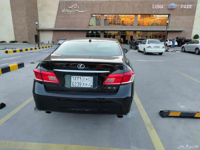 لكزس ES350 للبيع او البدل بسيارة رياضية 9